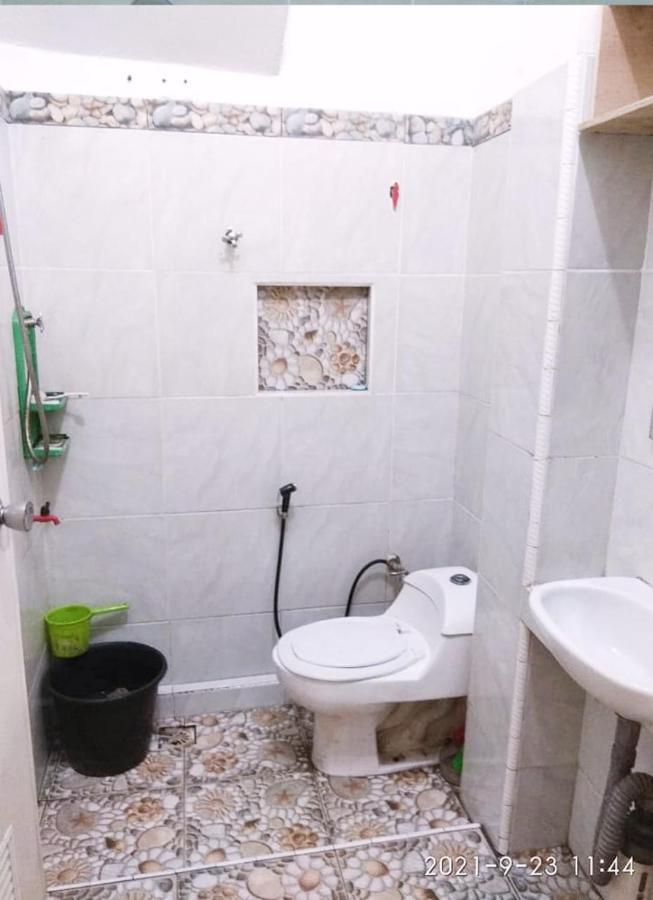 Greenkost Hostel Sintang Bagian luar foto