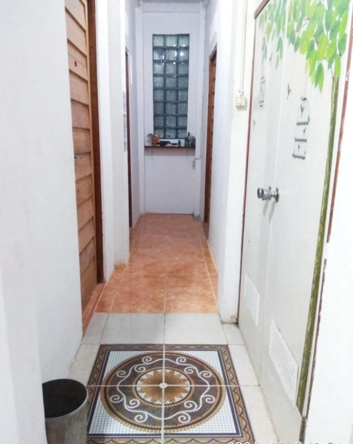 Greenkost Hostel Sintang Bagian luar foto