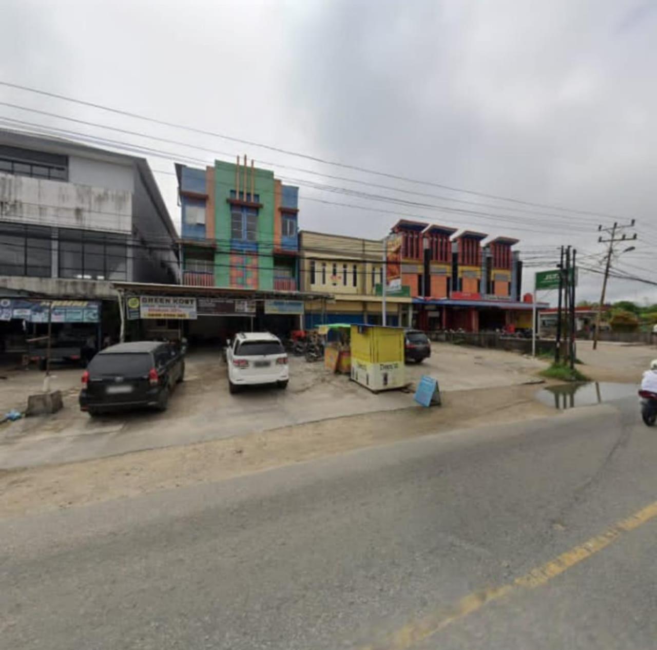 Greenkost Hostel Sintang Bagian luar foto